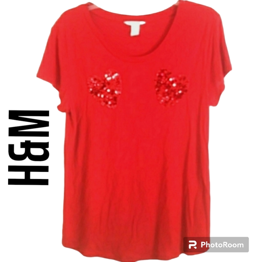 H&M red top with sequin red hearts size Large